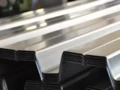 profnastil-alyuminievyij-0-85x1000x2000-s44-ad1n
